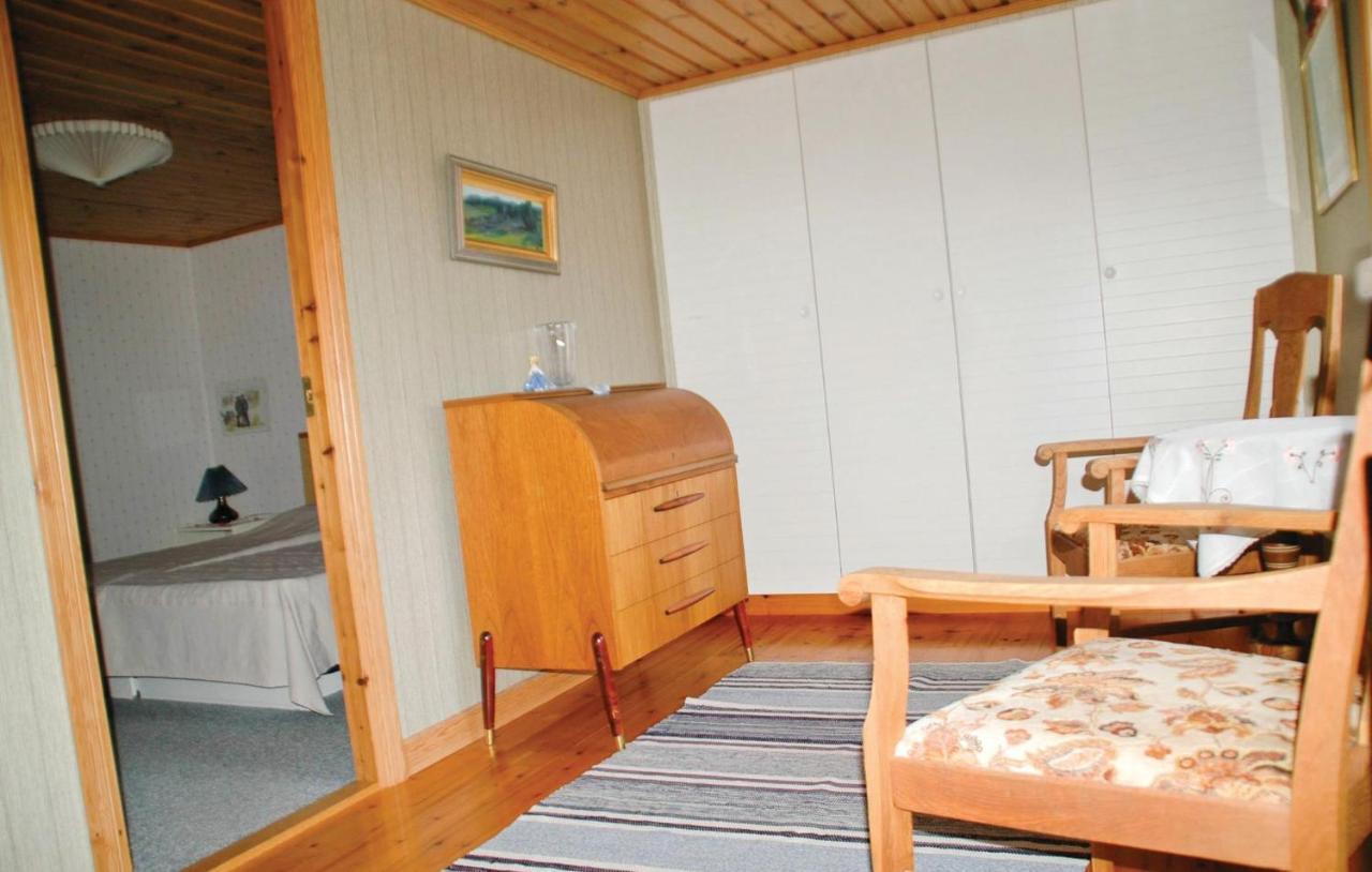 Cozy Home In Uddevalla With Wifi Häljebol 外观 照片