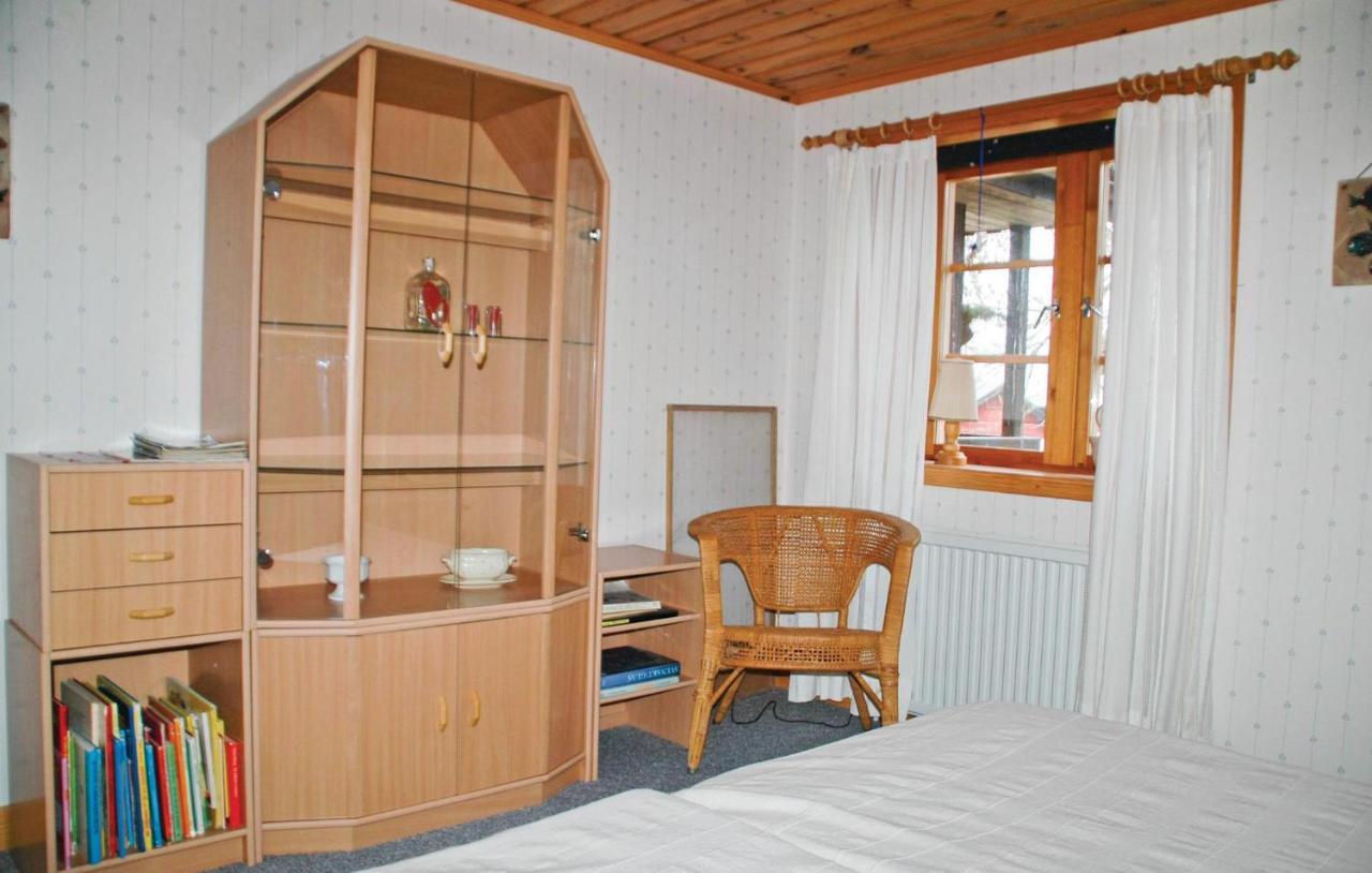 Cozy Home In Uddevalla With Wifi Häljebol 外观 照片